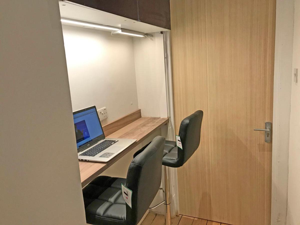 Groves 4 Bedroom, Shepherds Bush Лондон Екстериор снимка